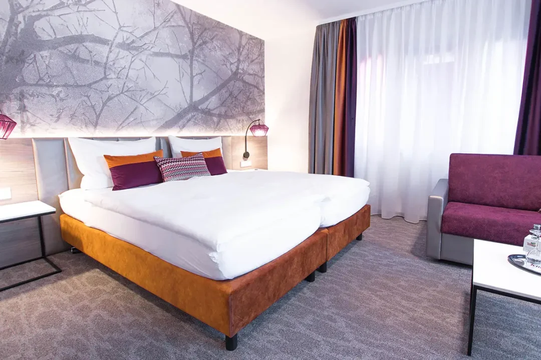 Hotel Böhler Böblingen - Hotelzimmer - Bett