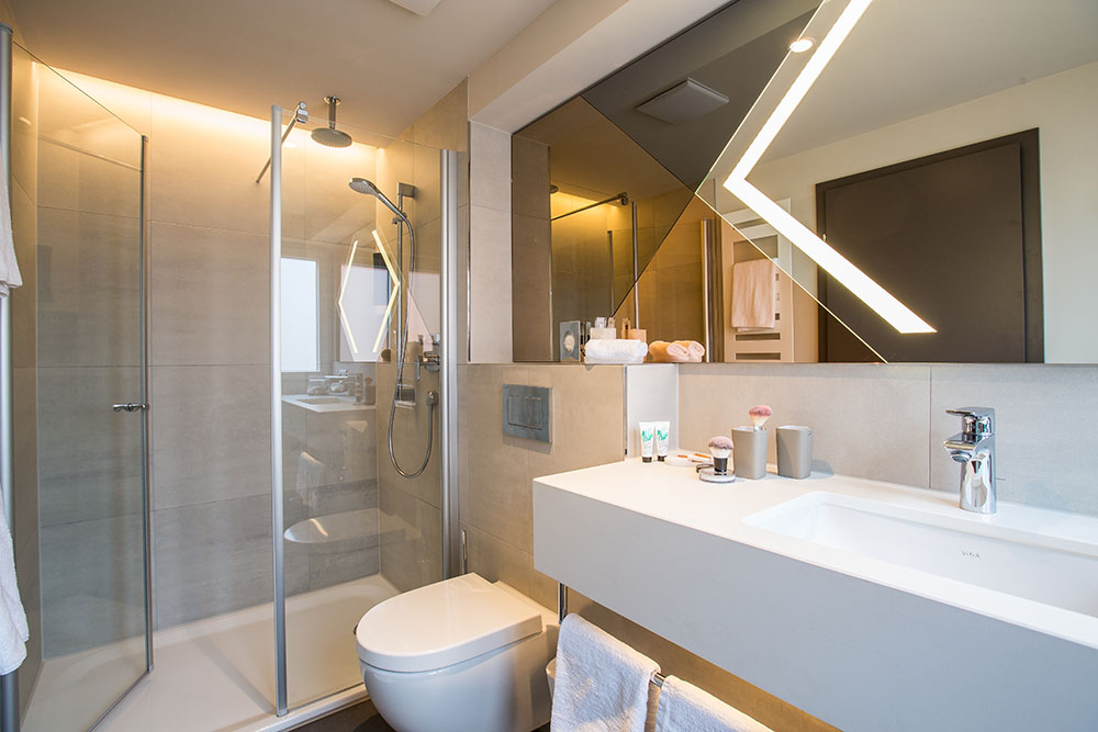 Hotel Böhler - Böblingen - Doppelzimmer - Bad