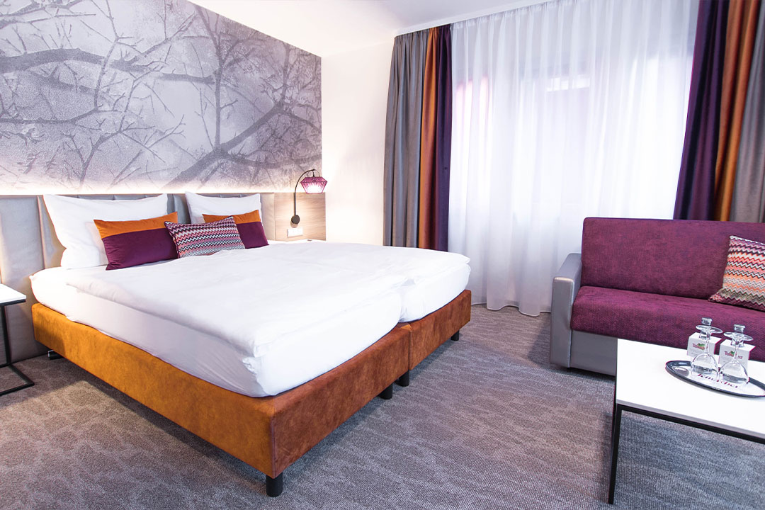 Hotel Böhler Böblingen - Hotelzimmer - Bett